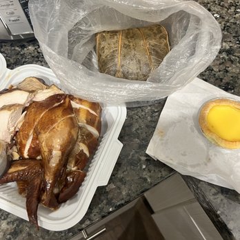 New Hwong Kok - Left to right: The overcooked soy sauce chicken, Lo Mai Gai and egg tart - Dim Sum Near Me - Newark, California