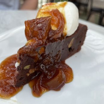 Trattoria Sofia - Chocolate cake. Pretty good but the orange jam was insanely good. A little dab'll do ya. - Italian Near Me - Houston, Texas Trattoria Sofia - Chocolate cake. Pretty good but the orange jam was insanely good. A little dab'll do ya. - Italian Near Me - Houston, Texas