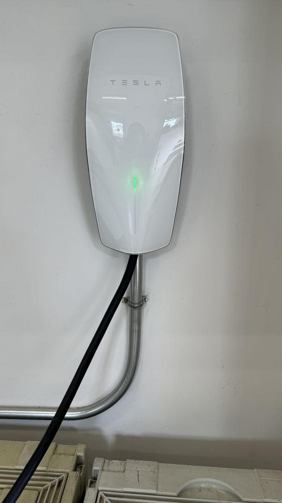 Slide of The Car Charger Guy
