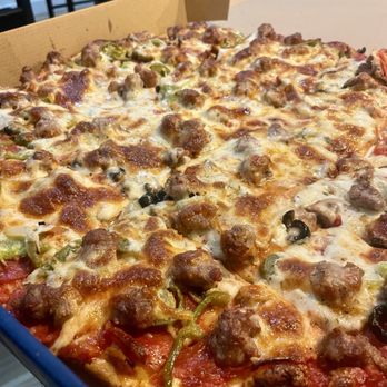 Vero Chicago Pizza - Pizza Near Me - Mesa, Arizona