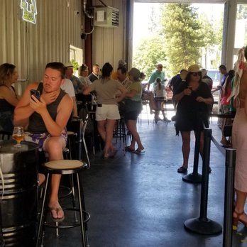 Lake Arrowhead Brewing - Indoor seating - Breweries Near Me - Lake Arrowhead, California Lake Arrowhead Brewing - Indoor seating - Breweries Near Me - Lake Arrowhead, California