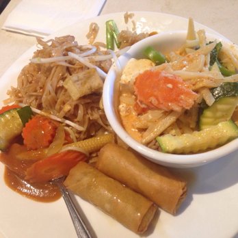 Araya's Place - Curry, pad Thai, spring roll, sautéed veggies from the lunch buffet - Thai Near Me - Seattle, Washington Araya's Place - Curry, pad Thai, spring roll, sautéed veggies from the lunch buffet - Thai Near Me - Seattle, Washington