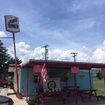 Joe's Route 66 Diner - the outside of the diner - American Near Me - Strafford, Missouri Joe's Route 66 Diner - the outside of the diner - American Near Me - Strafford, Missouri