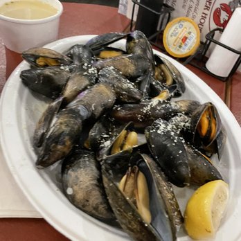 Gilbert's Chowder House - Mussels - Seafood Near Me - Portland, Maine