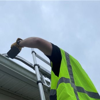 Gator Gutter Cleaning - Gutters Nails were popular 20 years ago, but have a tendency to pull lose over time. We often replace nails with hidden screw hangers - Gutter Services Near Me - Lakeland, Florida Gator Gutter Cleaning - Gutters Nails were popular 20 years ago, but have a tendency to pull lose over time. We often replace nails with hidden screw hangers - Gutter Services Near Me - Lakeland, Florida