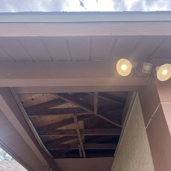 One Aluminum - Hurricane damage - Gutter Services Near Me - Tampa, Florida One Aluminum - Hurricane damage - Gutter Services Near Me - Tampa, Florida