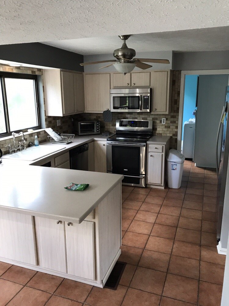 HOT MOPS CLEANING SERVICE Updated May 2024 Covington, Kentucky Office Cleaning Phone