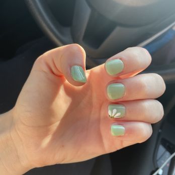 QL Nails - Nail Salons Near Me - Aurora, Colorado