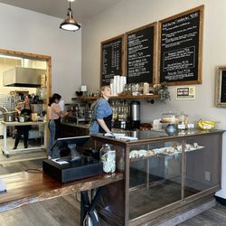 Il Forno Bakery - Menu & cashier