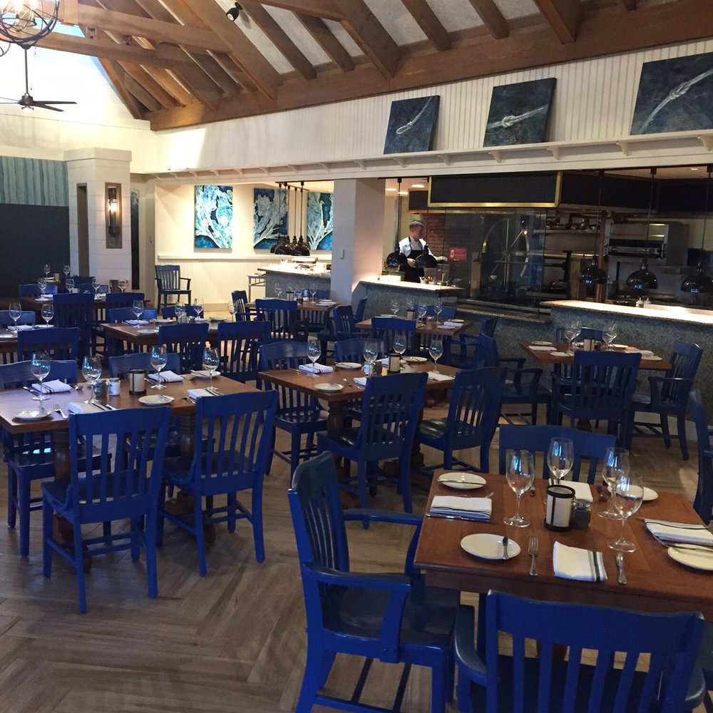 Wind & Waves Grill - Cocktail Bars Near Me - Vero Beach, Florida Wind & Waves Grill - Cocktail Bars Near Me - Vero Beach, Florida