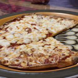 Gypsy Queen Cuisine - Pita pizza