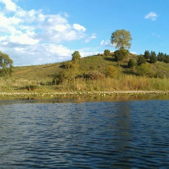 Oakhurst Forest Preserve - From the waters looking at shore. - Parks Near Me - Aurora, Illinois
