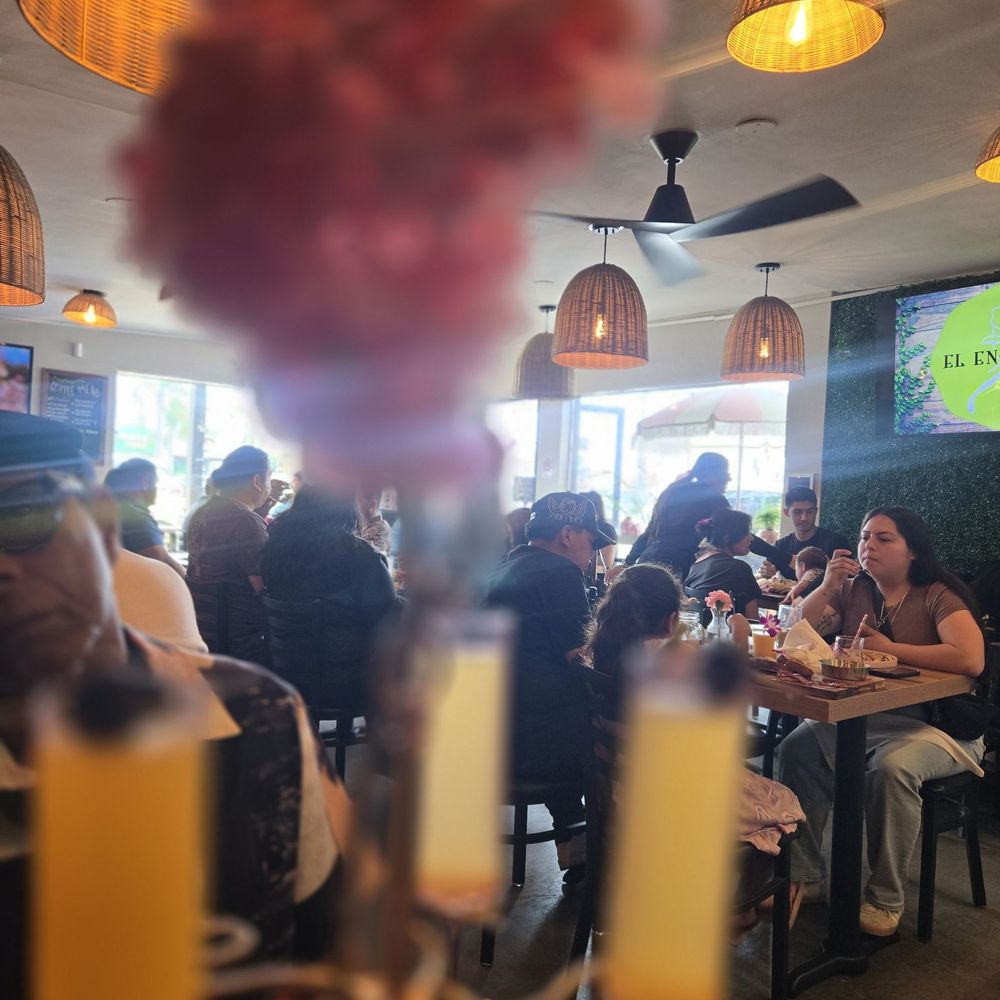 El Encanto - Dining room with a glimpse of our Mimosa Flight - Breakfast & Brunch Near Me - San Diego, California
