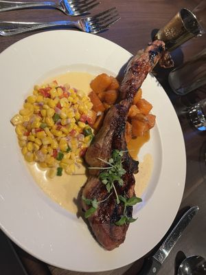 Parker's Bistro by null
