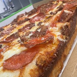 Piara Pizza - Personal Pepperoni & Sausage Pizza -- crispy, cheesy and loaded with flavor.