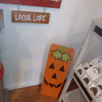Small Town Sweets - Candy Stores Near Me - Half Moon Bay, California
