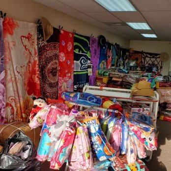 Delfi's Blanket Selection - Mexican blankets - Home Decor Near Me - Yakima, Washington