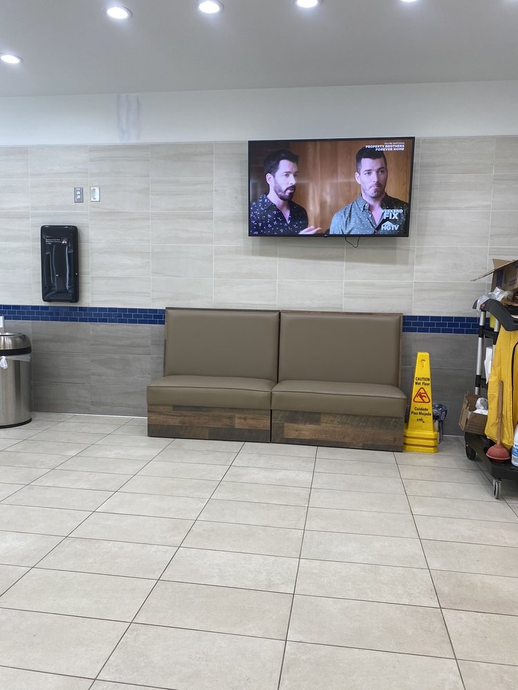 MARATHON JP GAS STATION Updated September 2024 11 Photos 301