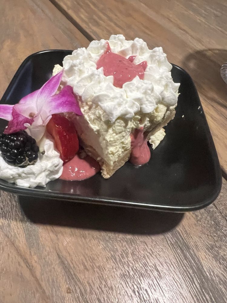 OLIVA Updated August 2024 18 Photos 408 W St Clair Ave, Cleveland