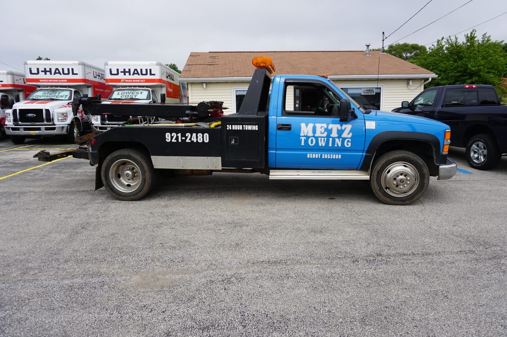 METZ TOWING Updated September 2024 16 Photos 1203 Pipestone Rd