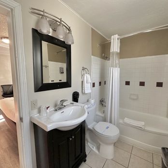 Courtesy Inn Eugene - Hotels Near Me - Eugene, Oregon Courtesy Inn Eugene - Hotels Near Me - Eugene, Oregon