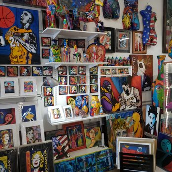 Wynwood 23 - Women's Clothing Near Me - Miami, Florida
