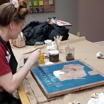 Paintin' Pottery - Party & Event Planning Near Me - De Pere, Wisconsin Paintin' Pottery - Party & Event Planning Near Me - De Pere, Wisconsin