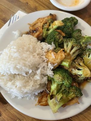 Szechuan Delight @ 7 Ave by null