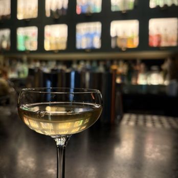 The Wells - Cocktail Bars Near Me - Washington, DC, District of Columbia