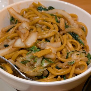 Ugly Dumpling - Shrimp Noodles: the big mistake on this menu. The shrimp are tiny and flavorless. A shame because the noodles are good. - Chinese Near Me - Linden, New Jersey Ugly Dumpling - Shrimp Noodles: the big mistake on this menu. The shrimp are tiny and flavorless. A shame because the noodles are good. - Chinese Near Me - Linden, New Jersey