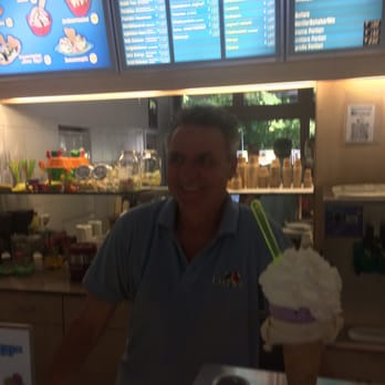Kleine Eiszeit - icecream & icecreamdealer :)) my choice today #yoghurtblueberry #piemonthazelnut - Ice Cream & Frozen Yogurt Near Me - Berlin, BE Kleine Eiszeit - icecream & icecreamdealer :)) my choice today #yoghurtblueberry #piemonthazelnut - Ice Cream & Frozen Yogurt Near Me - Berlin, BE