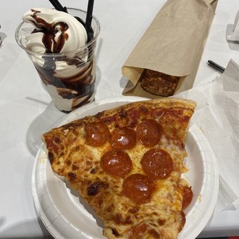 Costco Wholesale - Pepperoni pizza, chicken bake, hot fudge sundae - Wholesale Stores Near Me - Las Vegas, Nevada Costco Wholesale - Pepperoni pizza, chicken bake, hot fudge sundae - Wholesale Stores Near Me - Las Vegas, Nevada