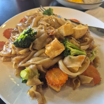 Thai Belly - Pad See-Ew with Tofu - Thai Near Me - Anaheim, California