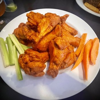 Buffalo Chophouse - Wings - Steakhouses Near Me - Port Saint Lucie, Florida