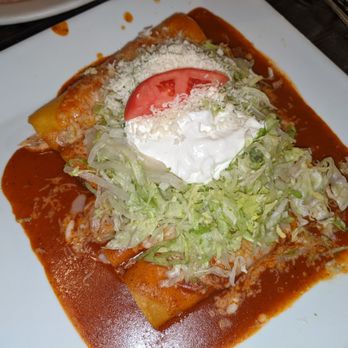 El Salto - Enchiladas Supremas: one chicken, one beef, one bean and one cheese enchilada - Mexican Near Me - Nottingham, Maryland El Salto - Enchiladas Supremas: one chicken, one beef, one bean and one cheese enchilada - Mexican Near Me - Nottingham, Maryland