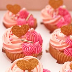 Petite Sakura - Custom Cupcakes