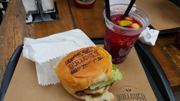 Hamburgueria Bullguer by null