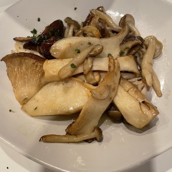 The Cutlery - Mushrooms - Steakhouses Near Me - Honolulu, Hawaii