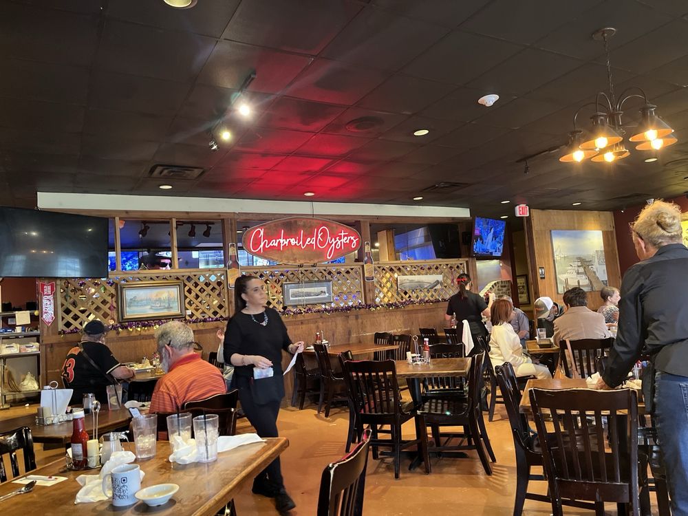 Franks Restaurant Grill & Bar