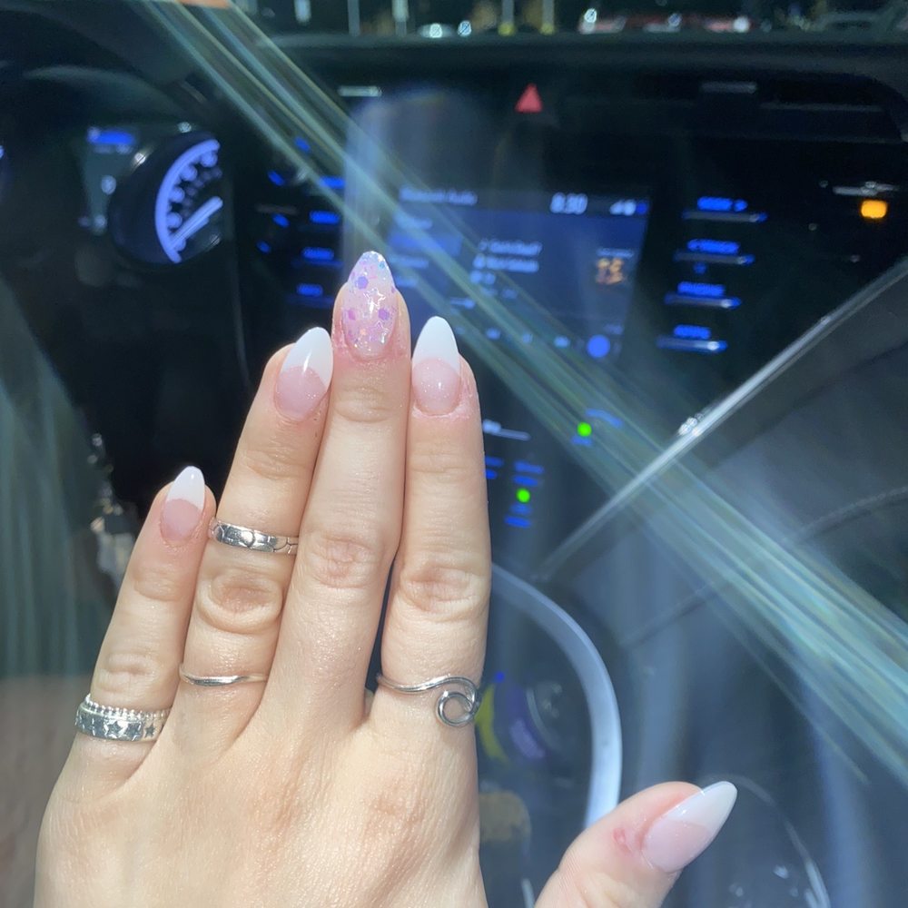 Maxiam Nail Bar - Nail Salons Near Me - Euless, Texas