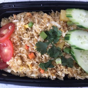 Khob Khun Thai Cuisine - Pineapple fried rice with chicken - Thai Near Me - Coquitlam, British Columbia