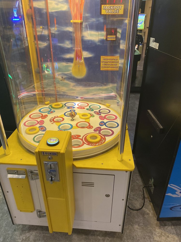 LASER MANIA FAMILY FUN CENTER Updated October 2024 28 Photos & 25 Reviews 67 E Saint