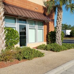 Leland Chiropractic - Front Door of Leland Chiropractic