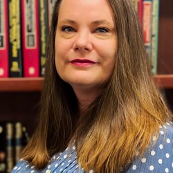Brain and Spine Specialists - Jeannie Farris serves Brain & Spine Specialists as a family nurse practitioner specializing in pain management, critical and acute care.
