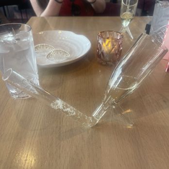 White Limozeen - Chambong - Cocktail Bars Near Me - Nashville, Tennessee