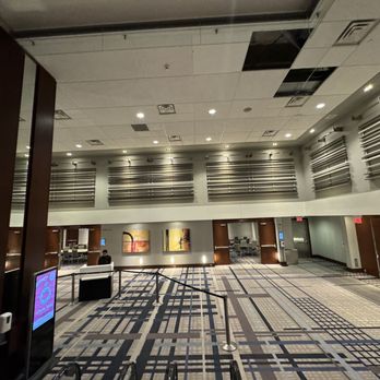 Hilton Toronto - Hotels Near Me - Toronto, Ontario