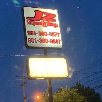 Cajun King Seafood & Grill - Outside sign - Chicken Wings Near Me - Memphis, Tennessee