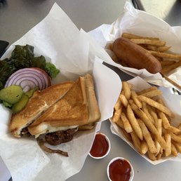 Lunch - much better than expected! Lunch - much better than expected!
