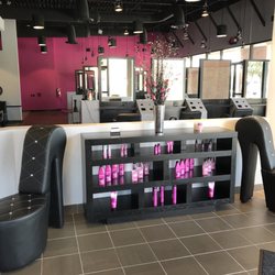 Mannequin Beauty School