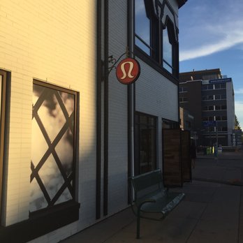 lululemon athletica - Sports Wear Near Me - Calgary, Alberta